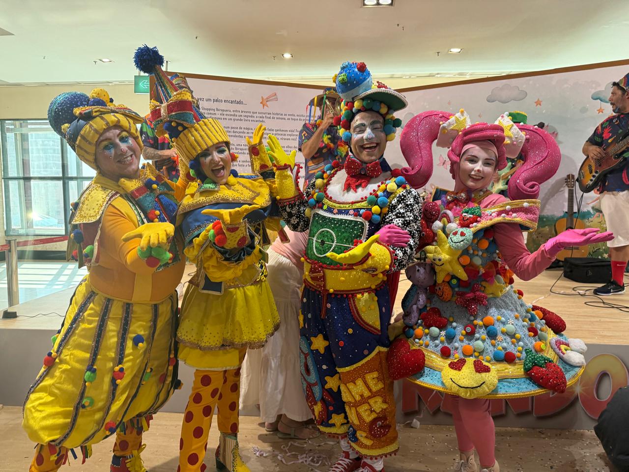 Bailinho do Ibirapuera Shopping transforma o Carnaval das crianças em pura folia